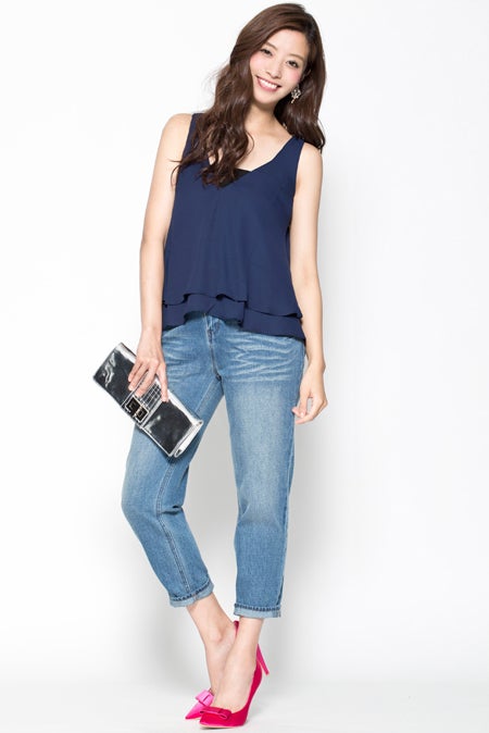 Vネックシフォントップス「DEPARTMENT」2980円（税込）