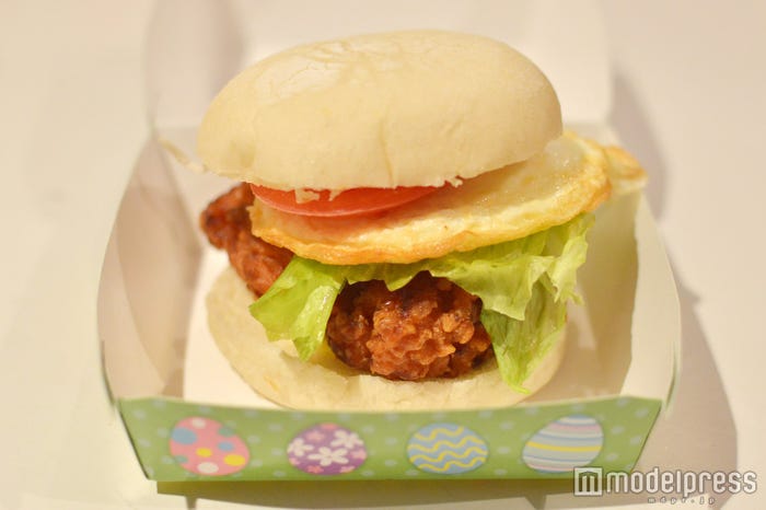 エッグ&チキン竜田揚げサンド(C)モデルプレス