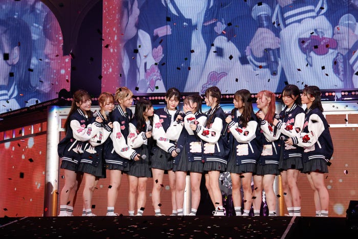 =LOVE/「=LOVE 5th ANNIVERSARY PREMIUM CONCERT」夜公演の様子(提供写真)