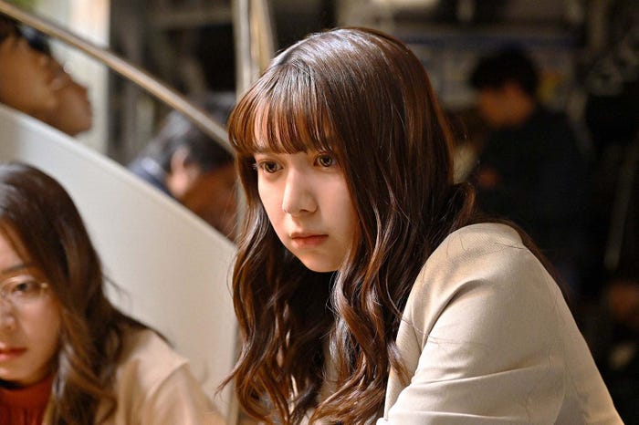 上白石萌歌「ペンディングトレイン―8時23分、明日 君と」第2話より(C)TBS