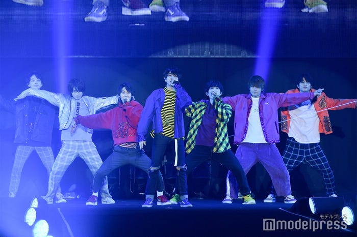 M!LK(C)モデルプレス