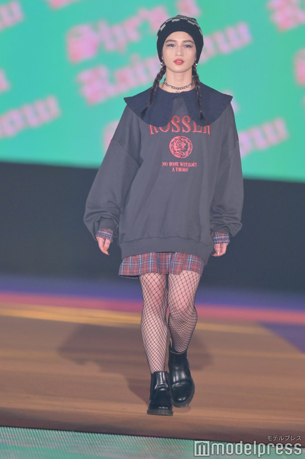 （C）モデルプレス