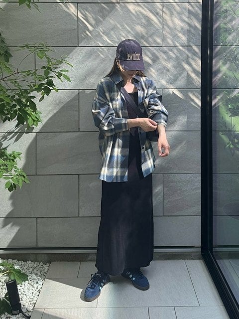 黒ワンピース コーデ 黒ワンピースコーデ5