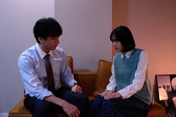 大貫勇輔、松井愛莉「子宮恋愛」第10話(C)ytv