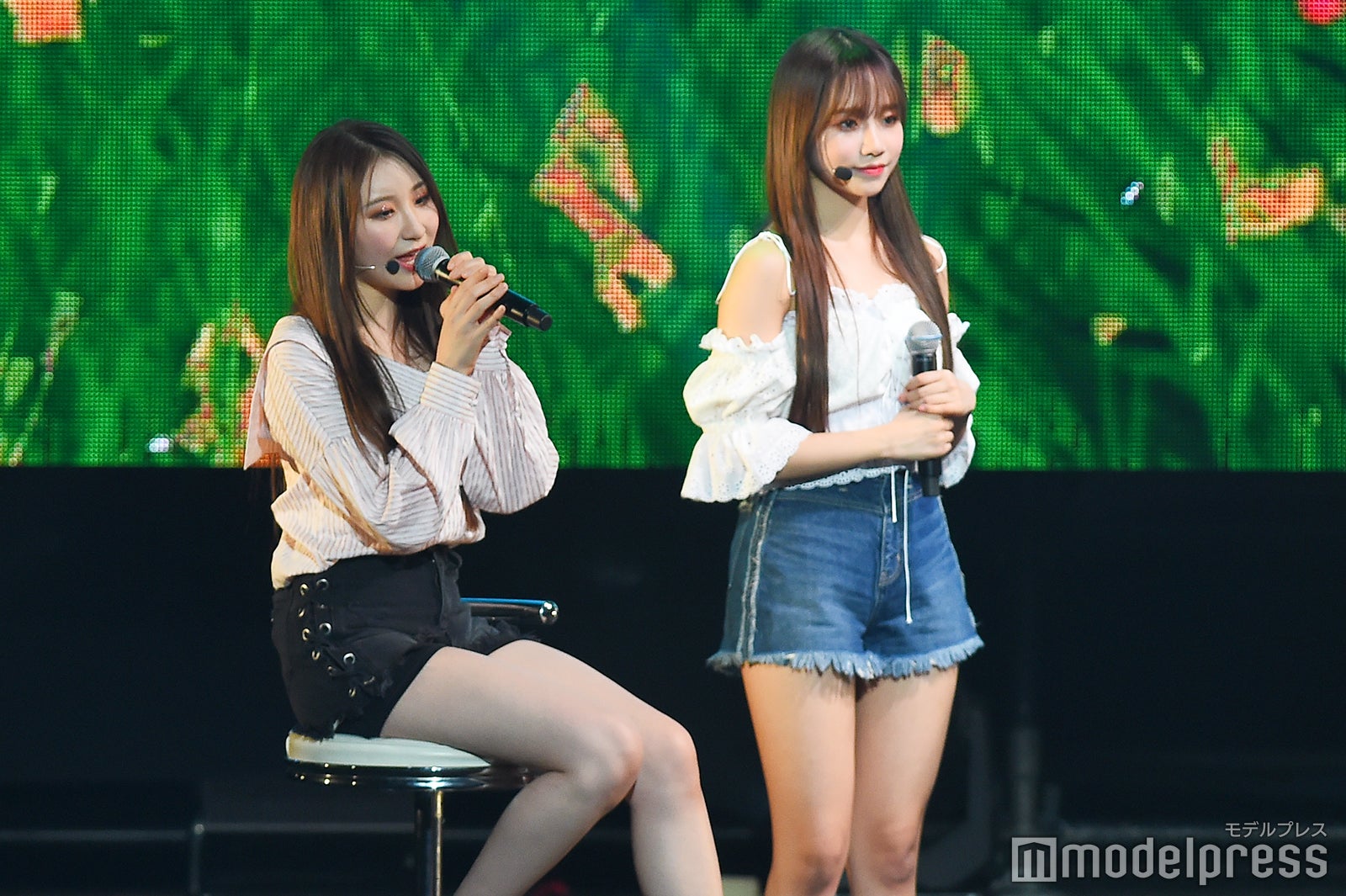 IZ*ONE （C）モデルプレス