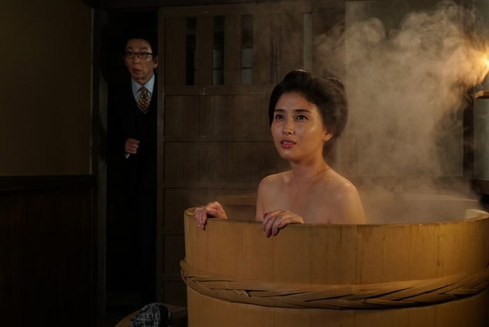 古舘伊知郎、橋本マナミ(C)テレビ朝日