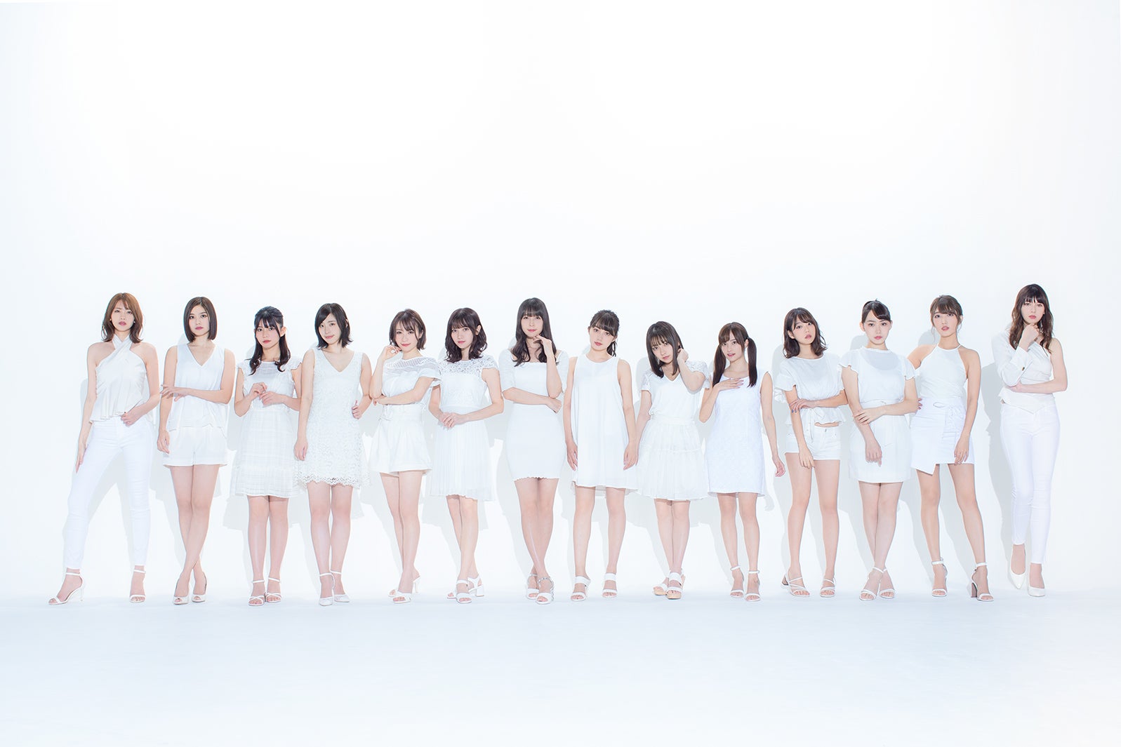 「ゼロイチファミリア」集合カット（C）佐賀章広