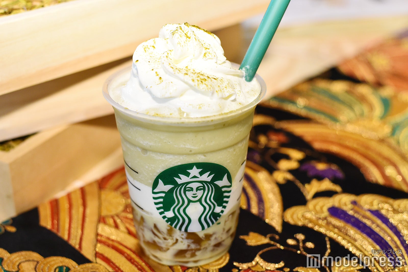 「加賀 棒ほうじ茶 フラペチーノ（R）」 （C）モデルプレス