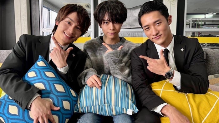 Snow Man岩本照、なにわ男子・藤原丈一郎とイチャイチャ 緊迫アクションの舞台裏も公開＜恋する警護24時　スペシャルメイキング2＞