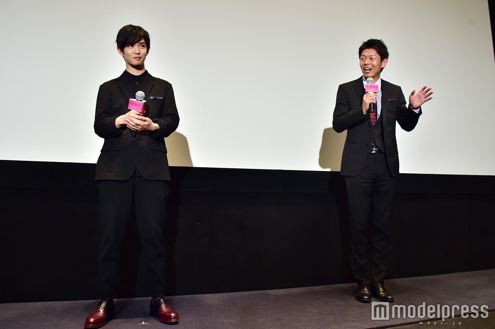 トーク中の様子（C）モデルプレス