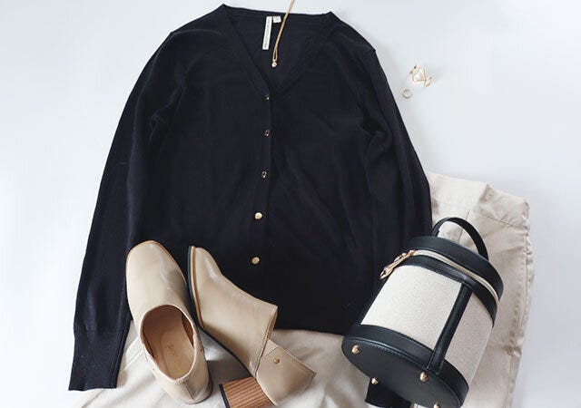 しまむら 黒トップス しまむら 黒トップス コーデ スカート