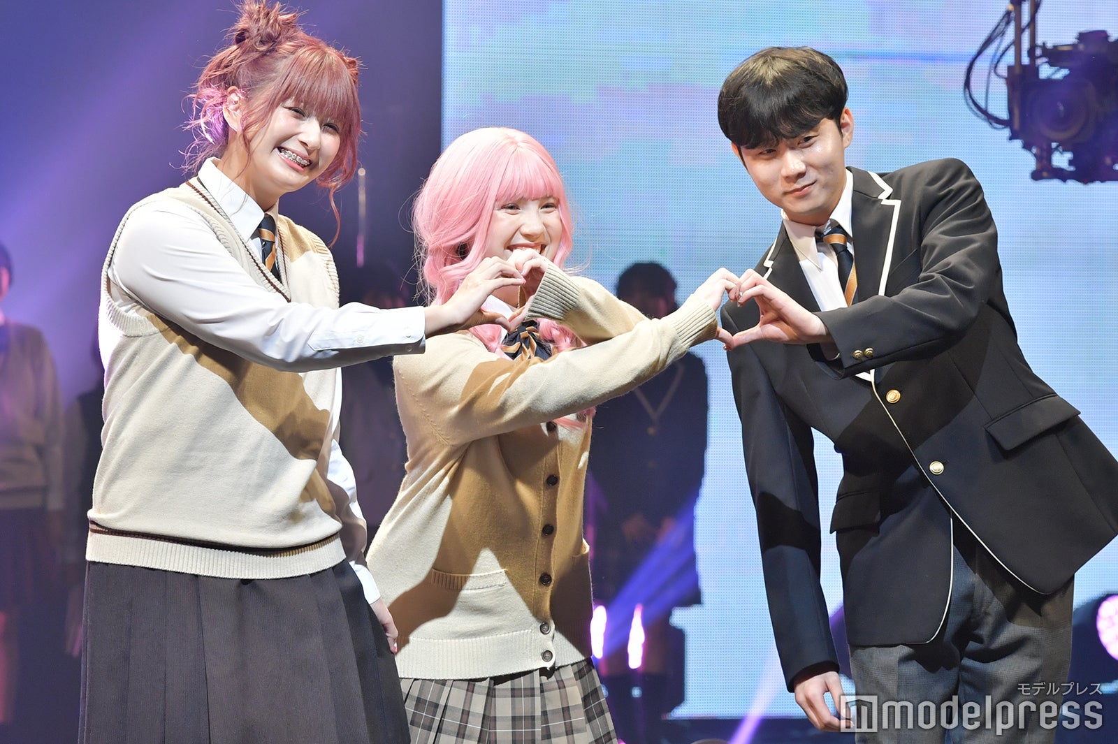 しなこ、おじゃす、韓国人先生デボちゃん（C）モデルプレス