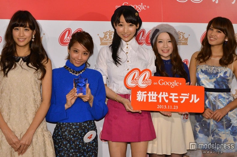 （左から）山本美月、櫻井恵里奈さん、大沼ふじさん、タチバナサエリさん、久松郁実