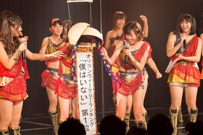 最高の熱気に包まれる渡辺美優紀卒業公演(C)NMB48