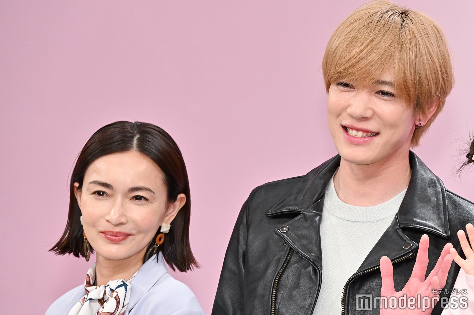 長谷川京子、内藤秀一郎（C）モデルプレス