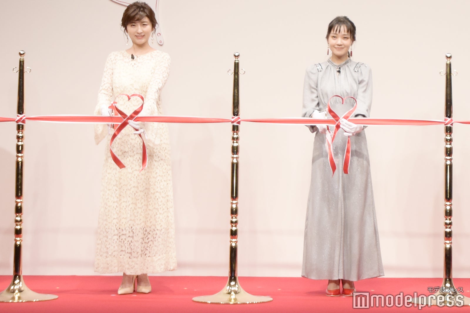 宇賀なつみアナウンサー、奈緒（C）モデルプレス