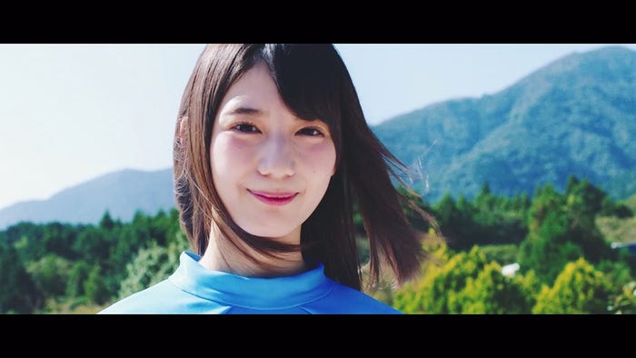 日向坂46「JOYFUL LOVE」MV (提供写真)