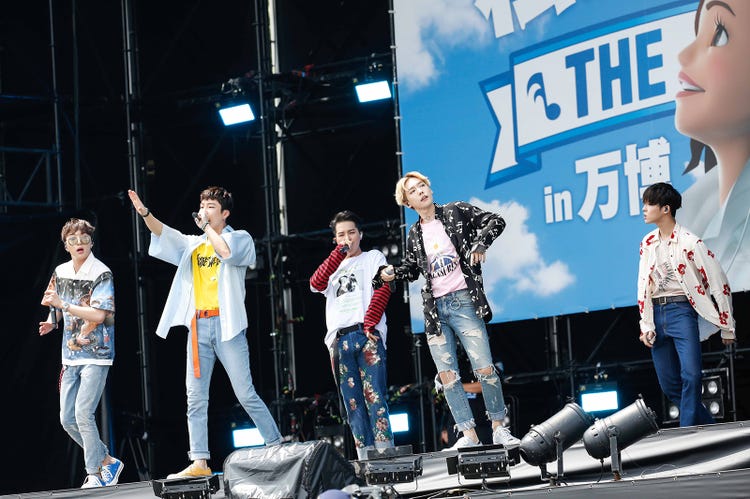 Winner ドリカム名曲 うれしい たのしい 大好き 堂々披露 3万5000人が一体に モデルプレス Winner ドリカム名曲 うれしい たのしい 大好き 堂々披露 3万5000人が一体に モデルプレス