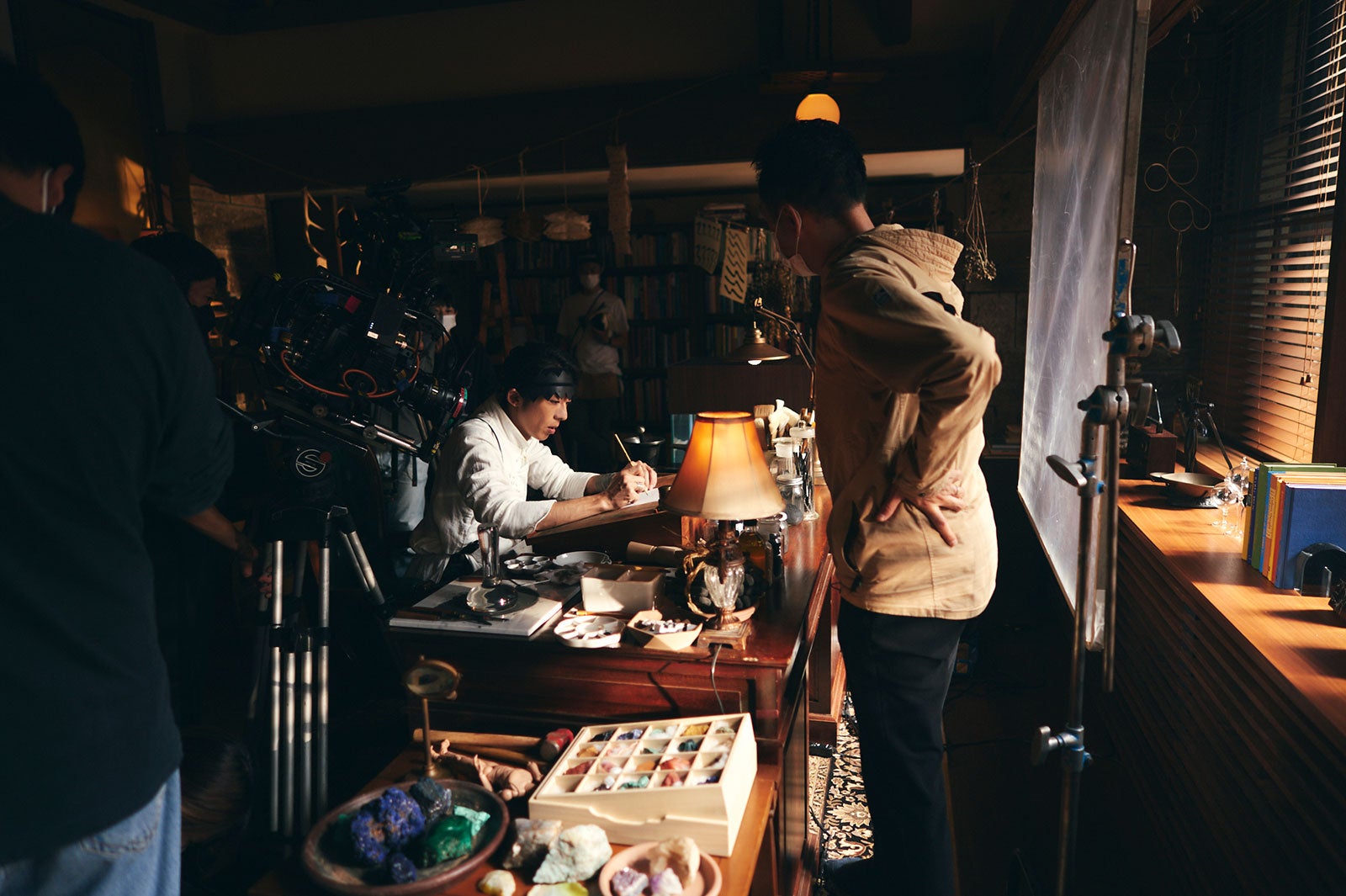 高橋一生（C）2023「岸辺露伴 ルーヴルへ行く」製作委員会（C）LUCKY LAND COMMUNICATIONS／集英社