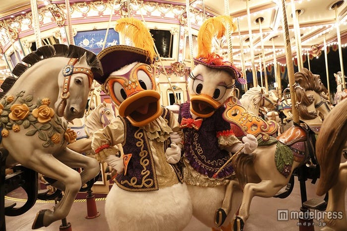 ドナルド&デイジー/香港ディズニーランド・リゾート(C)Disney