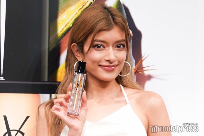ローラ(C)モデルプレス