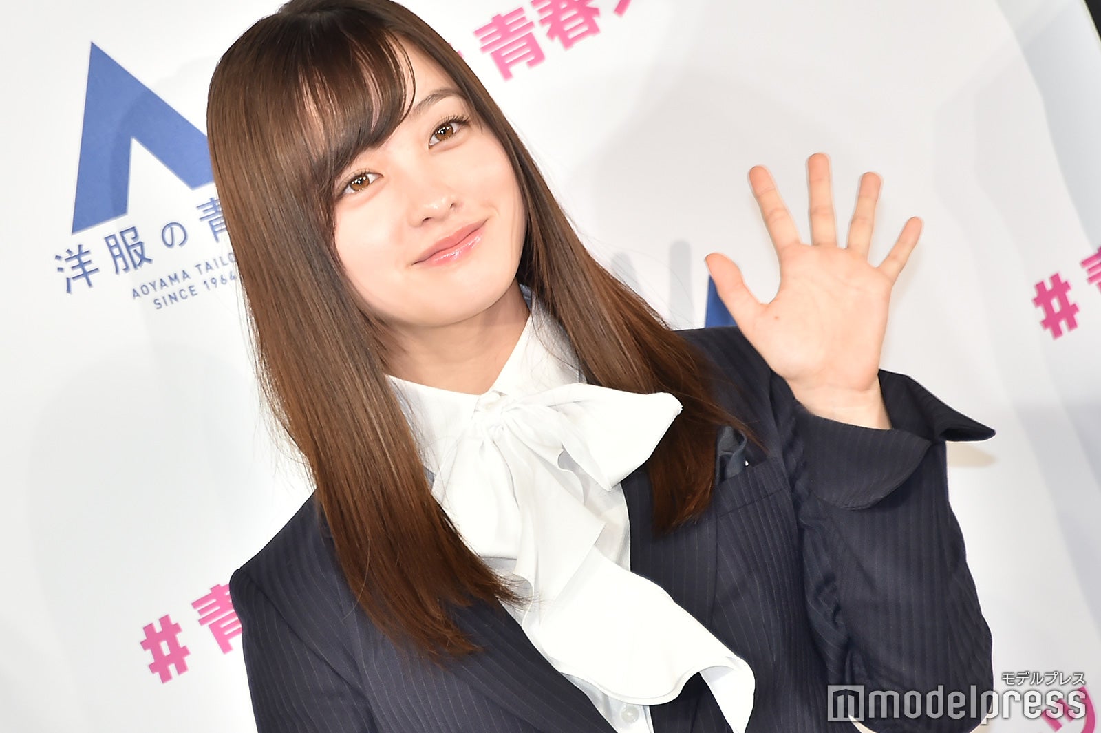 橋本環奈 珍しい 幼少期の写真公開 双子兄とのエピソード振り返る モデルプレス