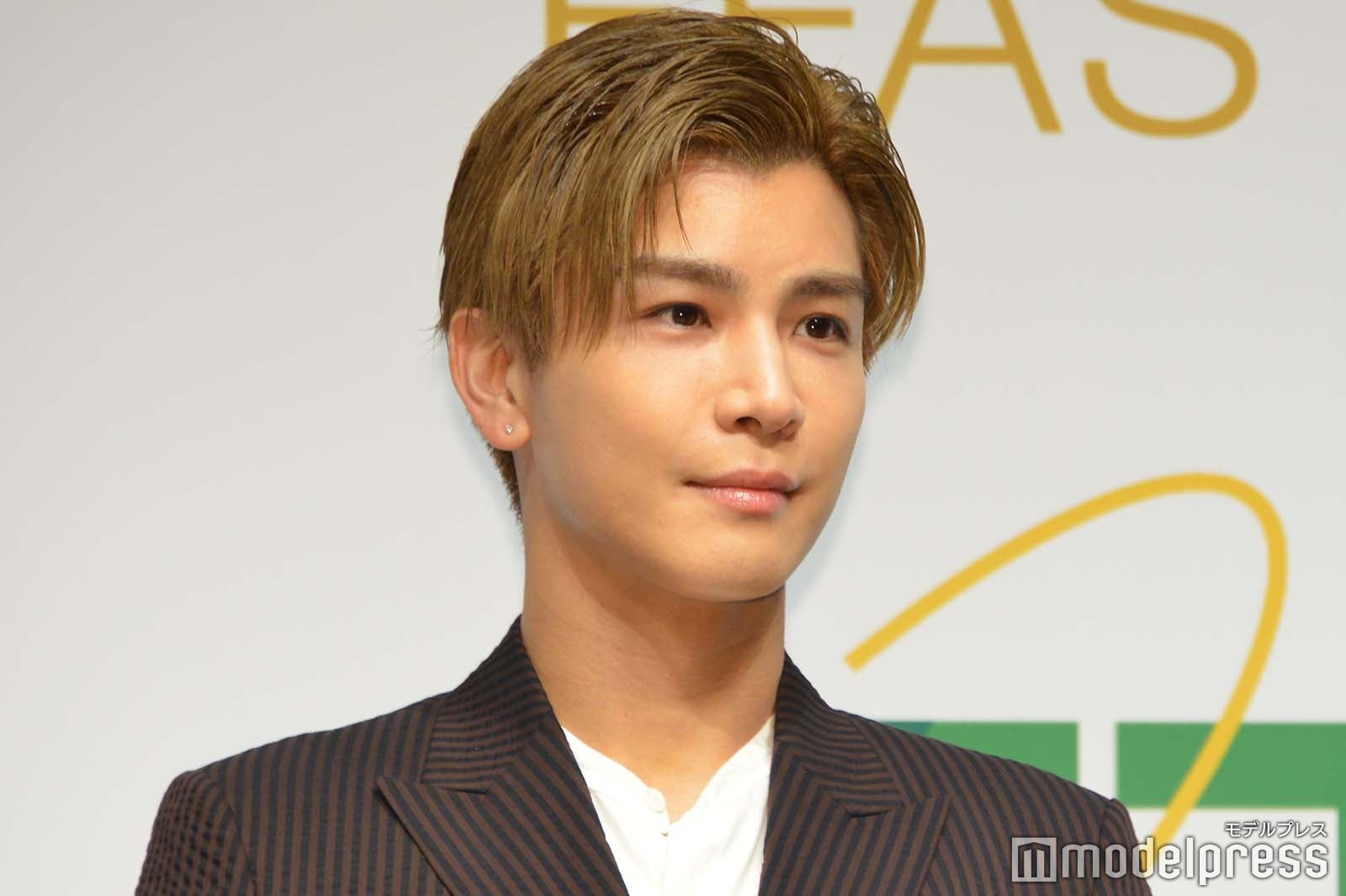 三代目JSB岩田剛典、武道館ライブ後に楽屋で黒染め ビフォー