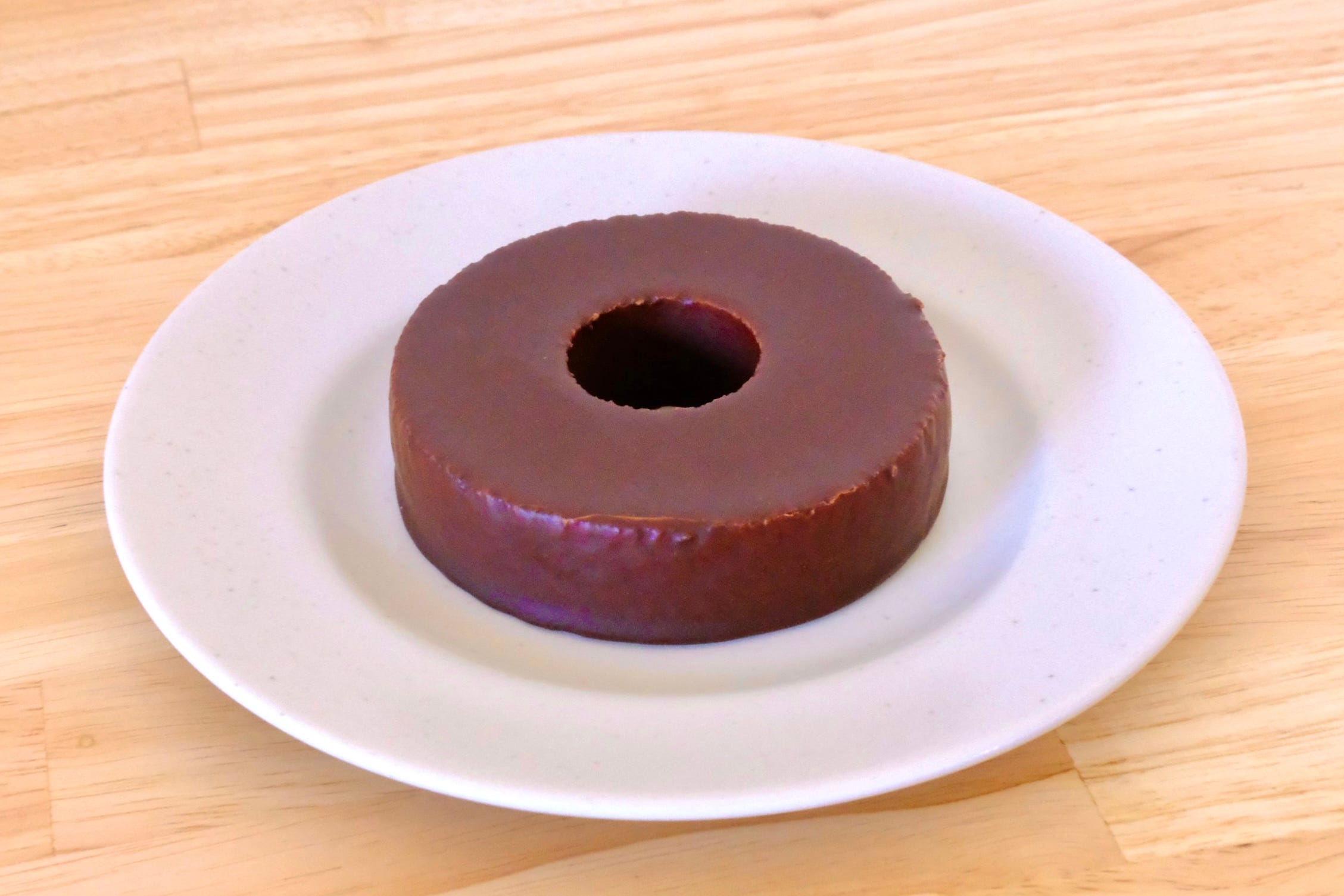 ファミリーマート　チョコがけバウムクーヘン