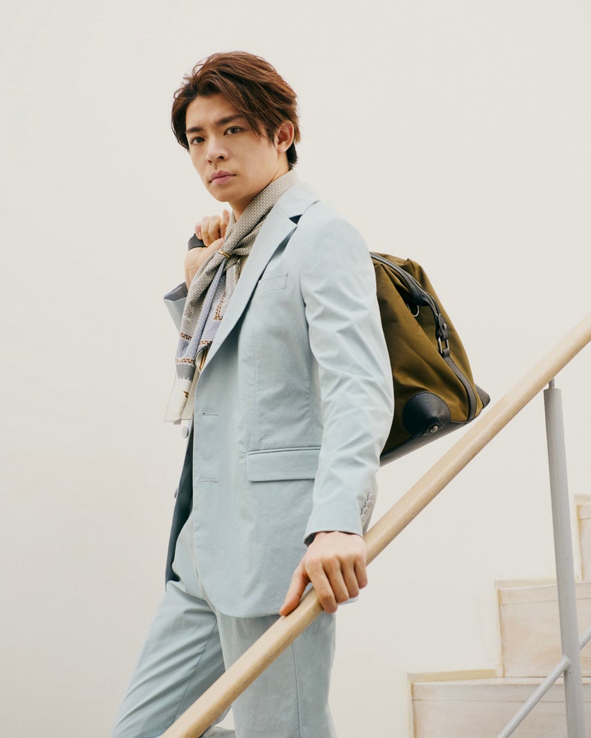 Number_i岸優太、洗練されたサマースタイル披露 夏の旅先でやりたい