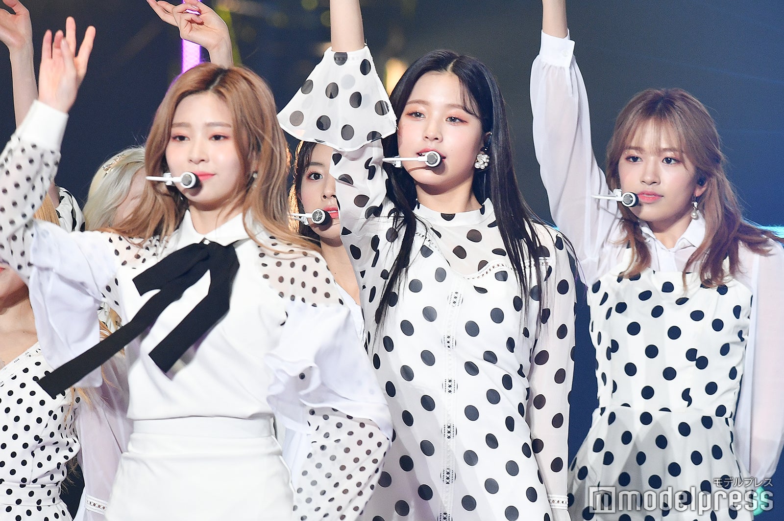 IZ＊ONE（C）モデルプレス