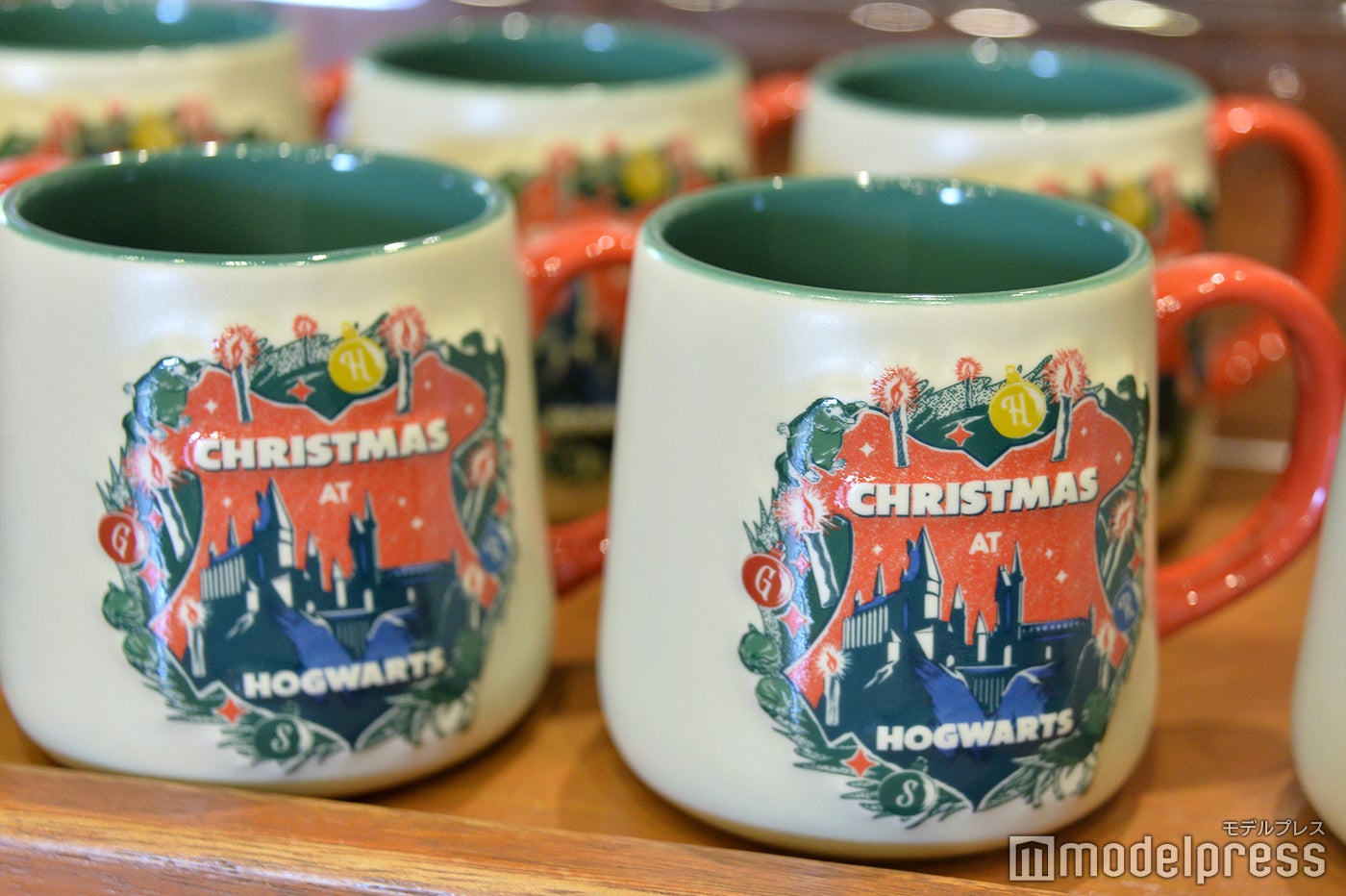 (C)モデルプレス