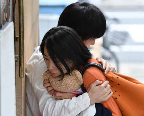 菅野美穂&EXILE岩田剛典の抱擁シーンも話題 嫉妬の炎燃える“強制ハロウィン”で急展開