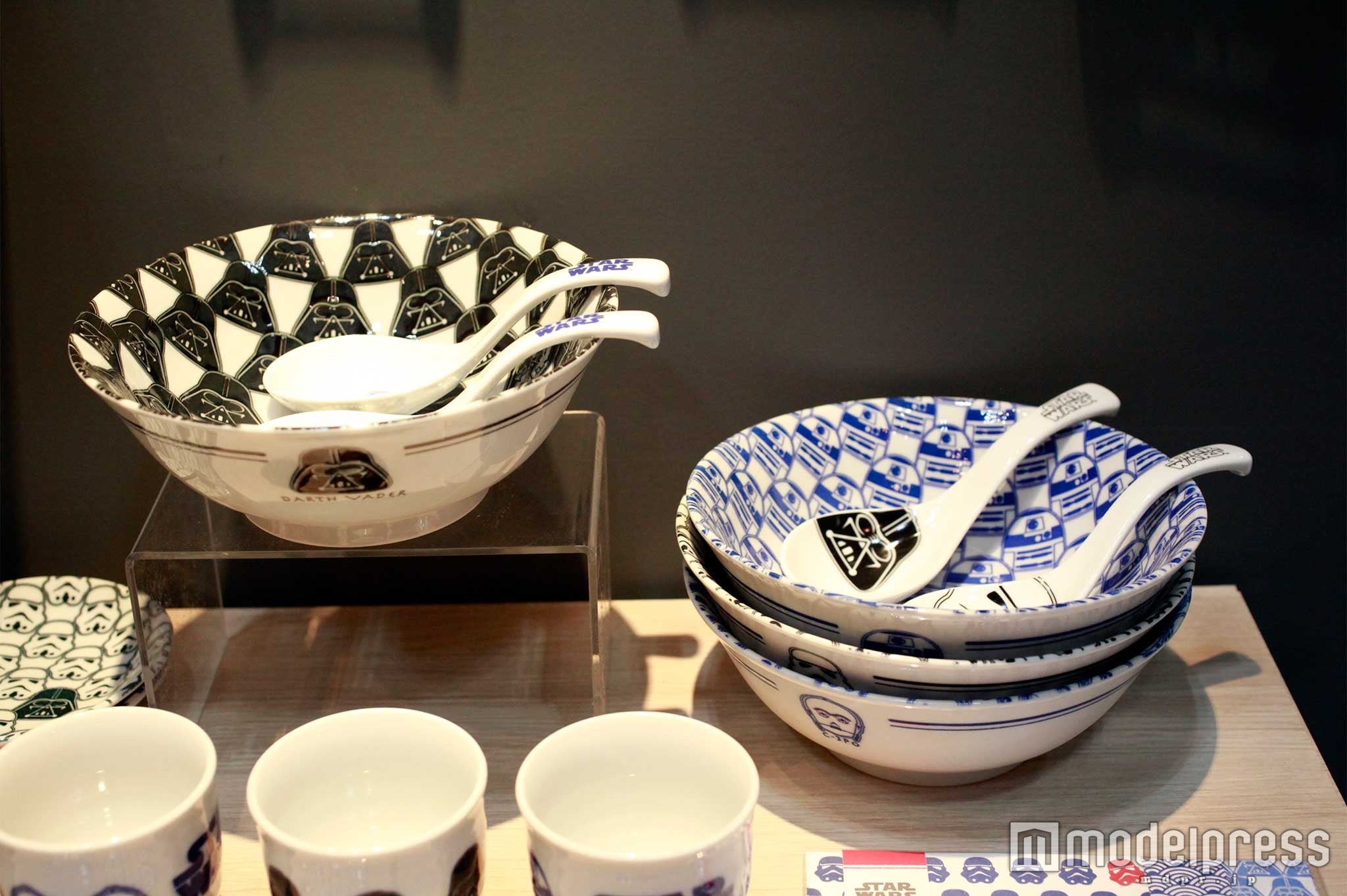 和食器￥1,500（C）＆TM Lucasfilm Ltd. 