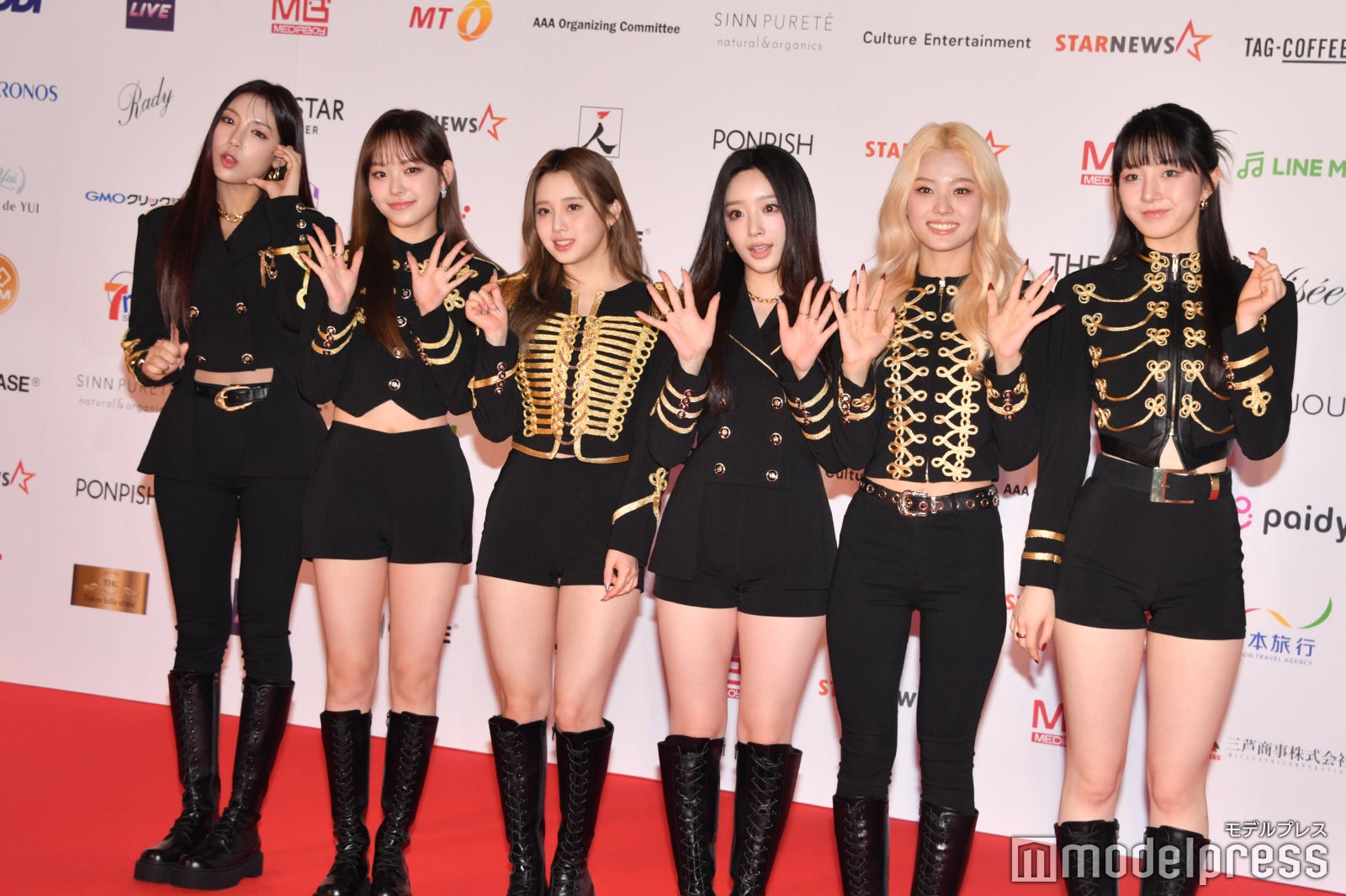 LIGHTSUM／チョウォン、ユジョン、ナヨン、ヒナ、サンア、ジュヒョン （C）モデルプレス