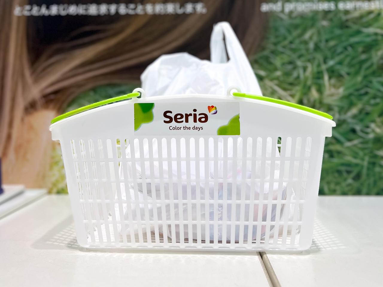 「ここに収納スペースがあれば、、」→セリアで買った『便利フック』で解決した！