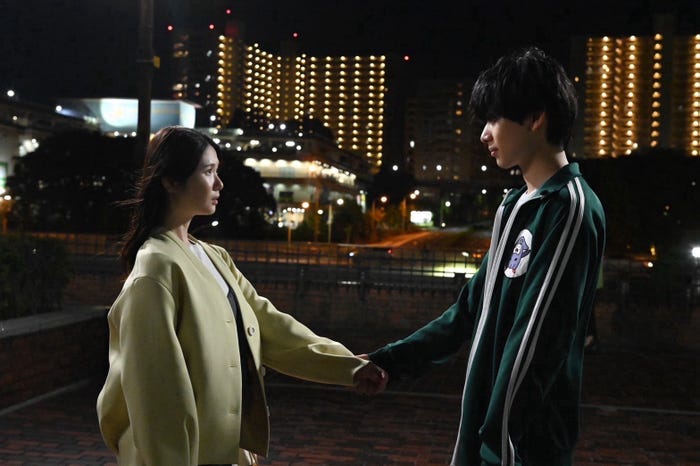 小野花梨、宮世琉弥「スノードロップの初恋」第5話(C)カンテレ