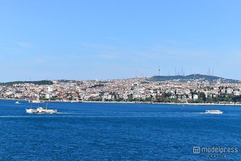 真っ青なポスポラス海峡が美しいイスタンブール