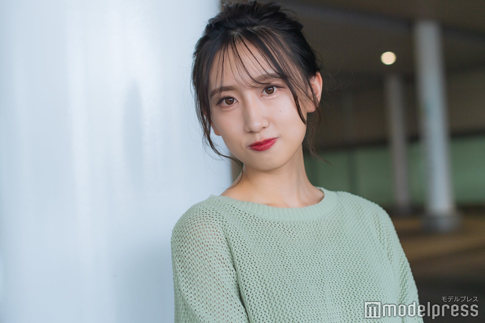 モデルプレスのインタビューに応じた小川恭佳さん（C）モデルプレス