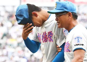 夏の甲子園「しんがり校」の難しさ 敗退の花咲徳栄・岩井監督が言及「うちとしては4イニングだけ試合をした感じ」