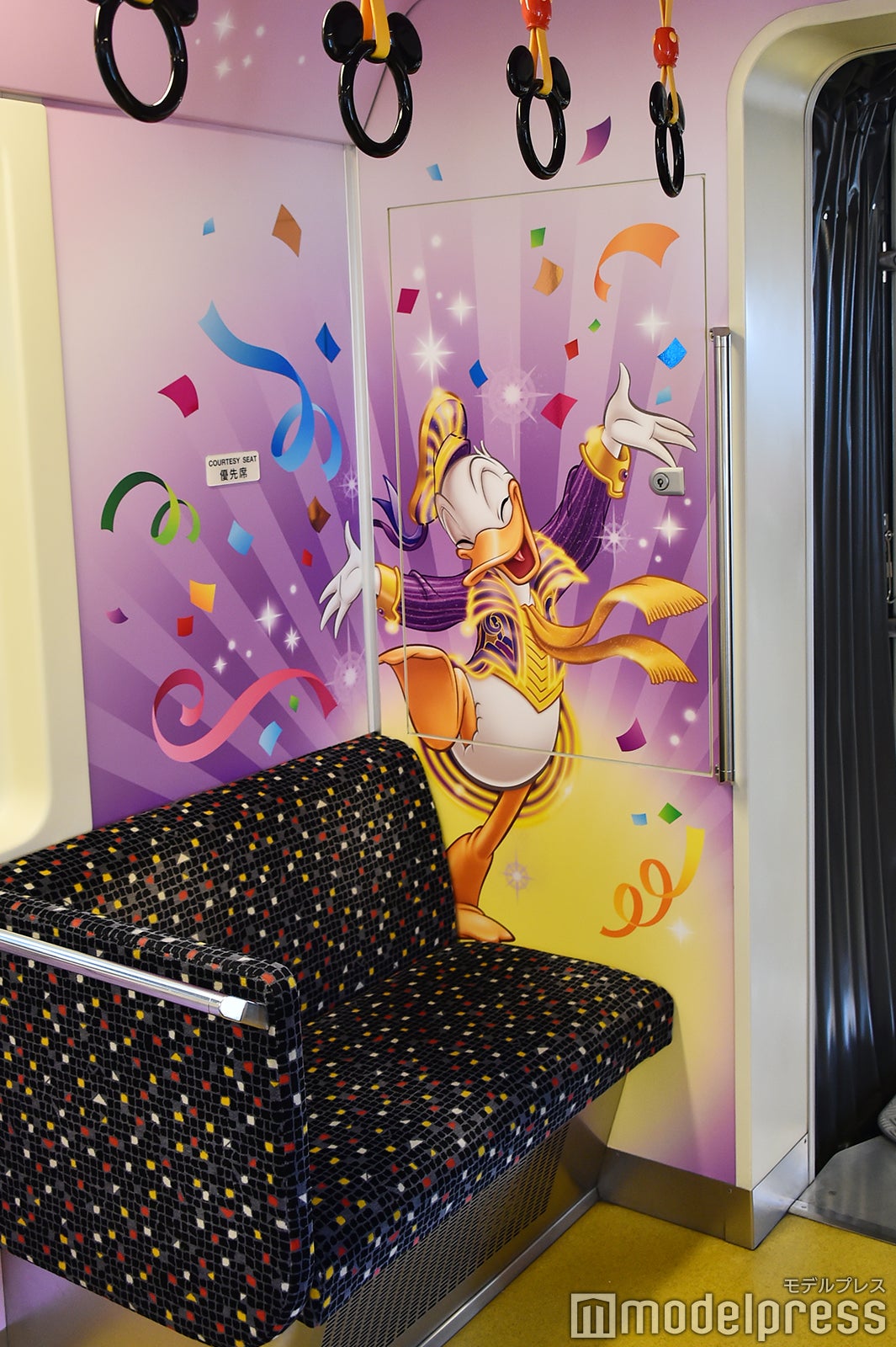 ディズニーリゾートラインも35周年仕様（C）モデルプレス（C）Disney