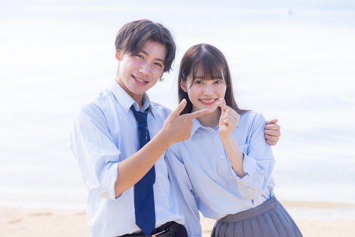 はやた、キサラ「今日、好きになりました。-向日葵編-」(C)AbemaTV, Inc.