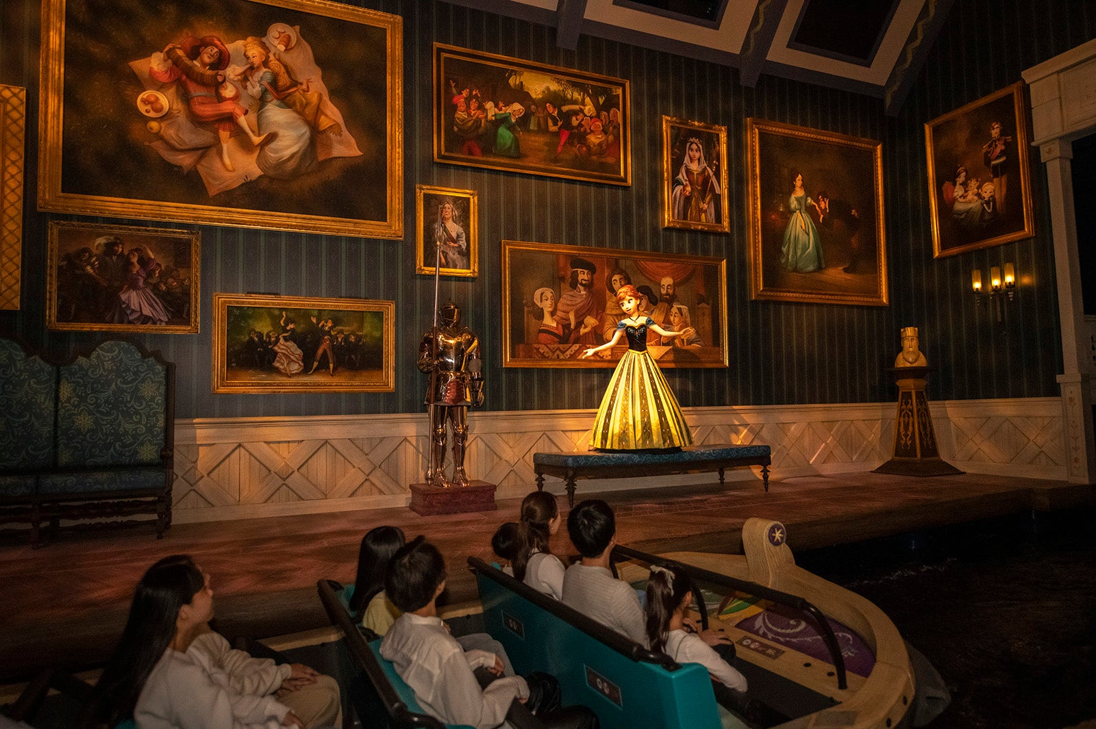 「フローズンキングダム」（C）Disney