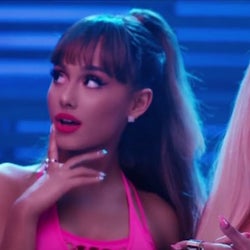 アリアナ グランデ 自身初の ぱっつんオン眉 前髪姿披露に 前髪めっっちゃ可愛い ニヤニヤが止まらない モデルプレス アリアナ グランデ 自身初の ぱっつんオン眉 前髪姿披露に 前髪めっっちゃ可愛い ニヤニヤが止まらない モデルプレス