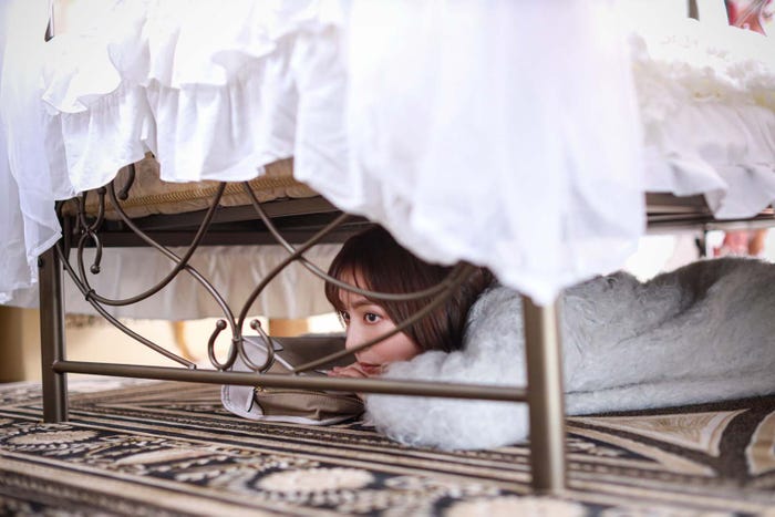 篠田麻里子「離婚しない男―サレ夫と悪嫁の騙し愛―」第6話より(C)テレビ朝日