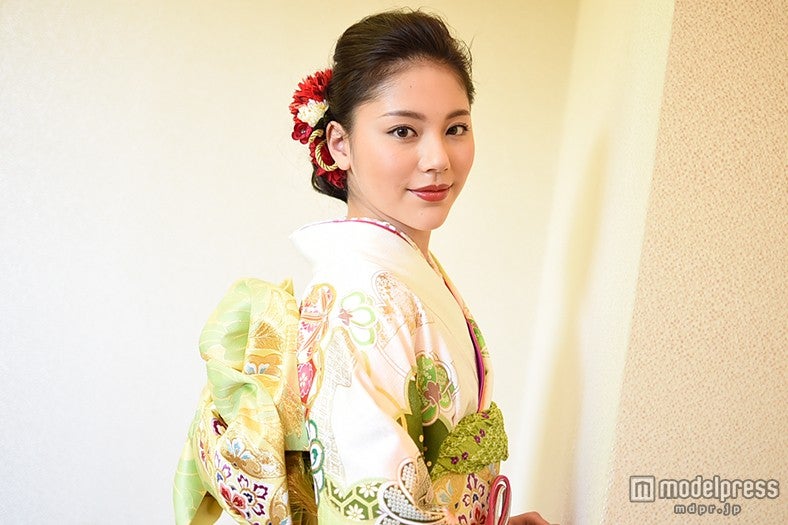 水沢エレナ、綾野剛から刺激受け「すごく素敵」美の秘訣も明かす