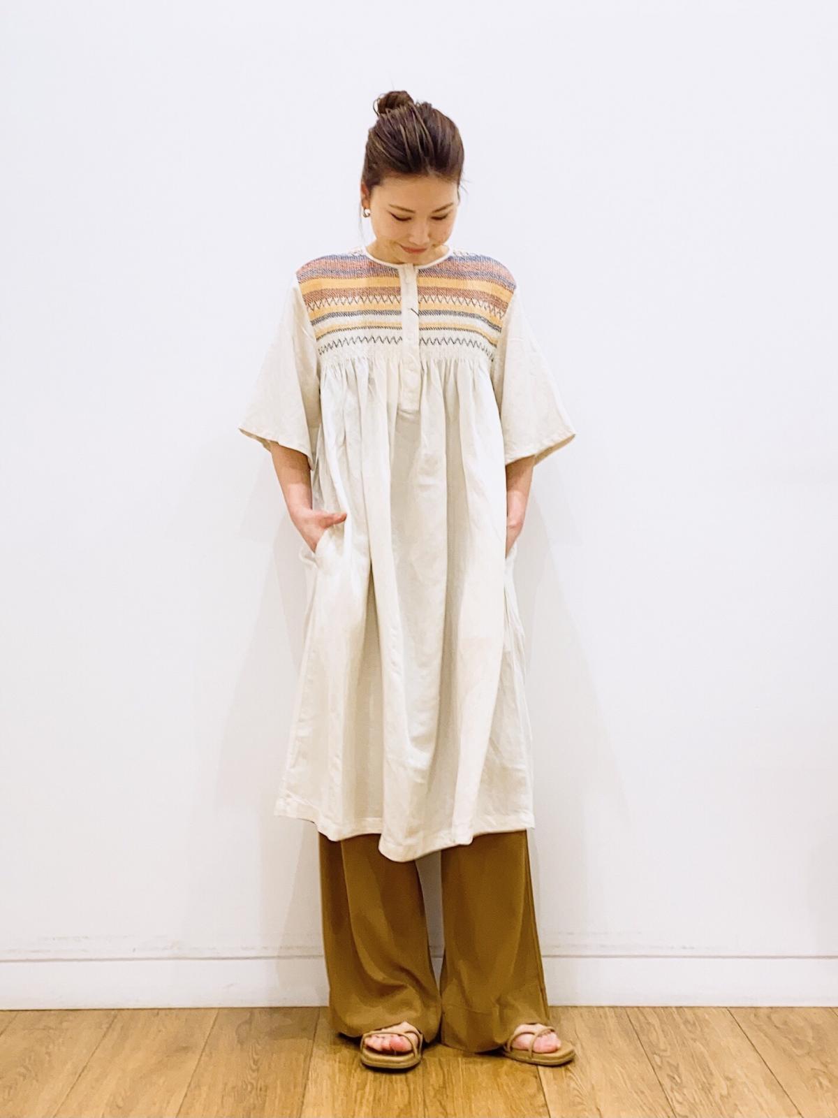 教えてユニクロ店員さん 今年はワンピースどう着ればいい 即垢抜ける正解コーデ6style モデルプレス