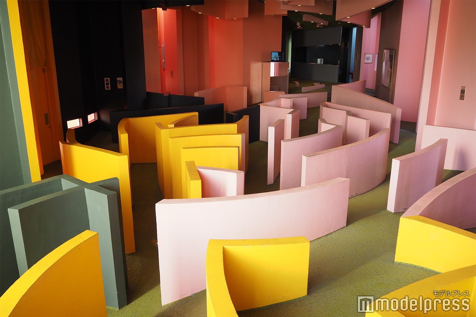 養老天命反転地（C）モデルプレス