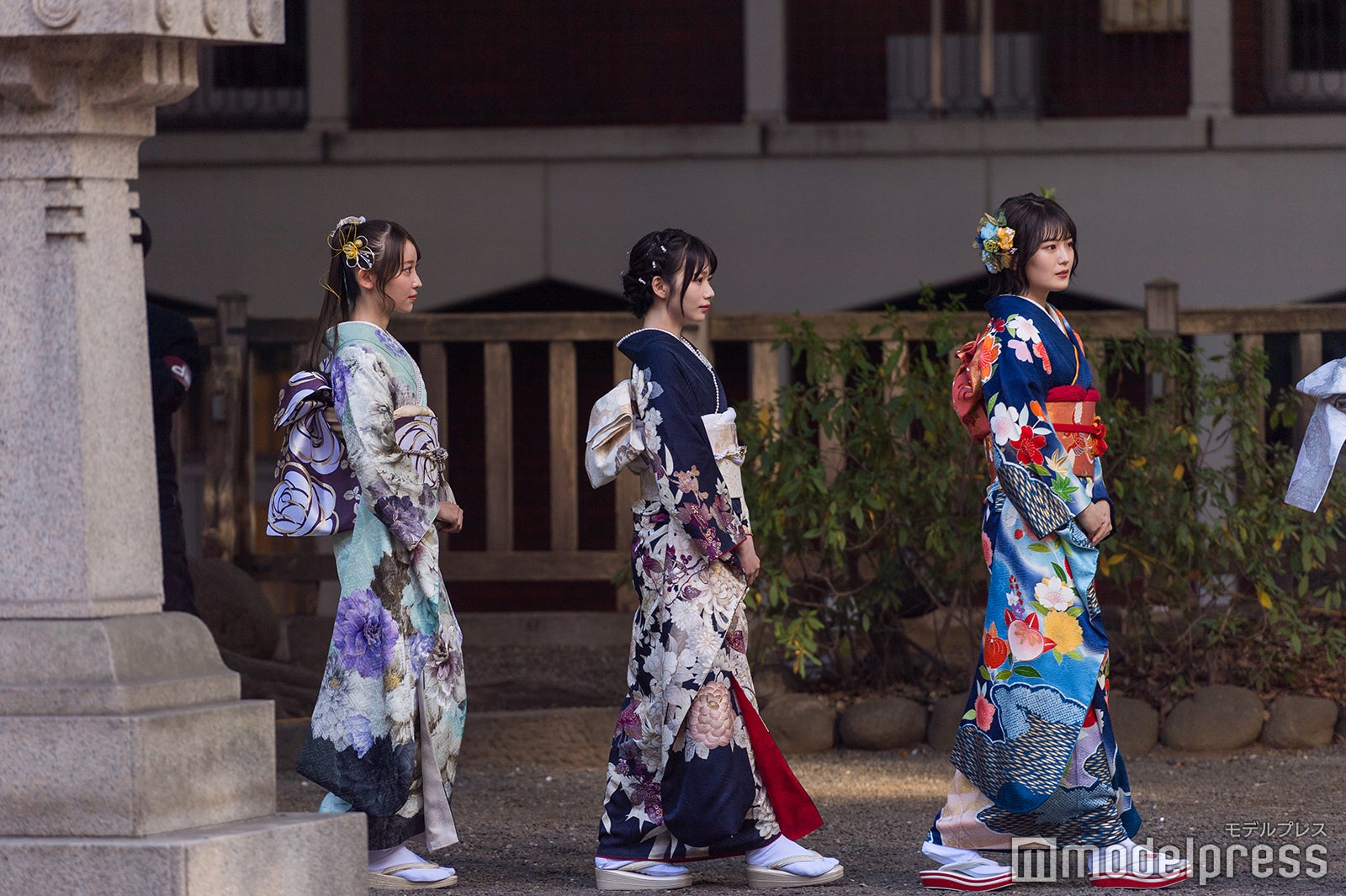 黒見明香、岡本姫奈、清宮レイ（C）モデルプレス