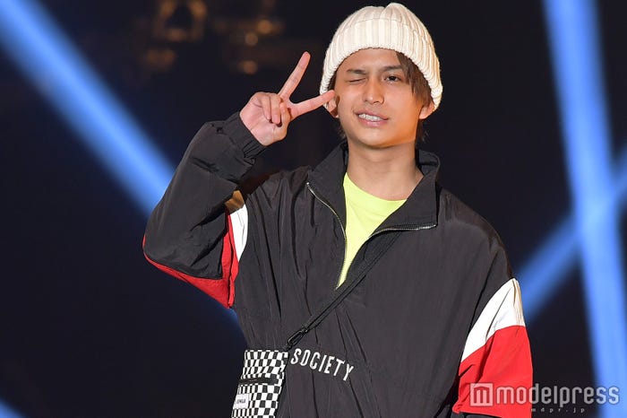 中島健 花のち晴れ 生徒役で出演決定 念願 英徳学園の制服姿披露 モデルプレス 中島健 花のち晴れ 生徒役で出演決定 念願 英徳学園の制服姿披露 モデルプレス