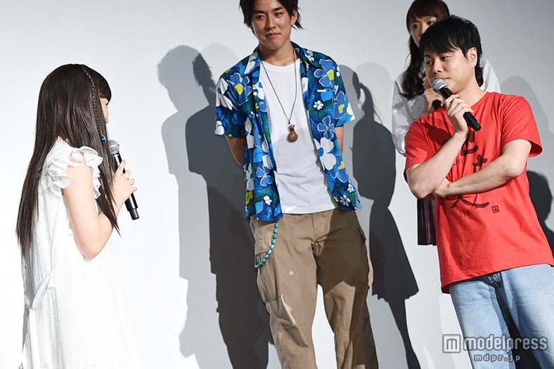 浜辺美波、井上裕介